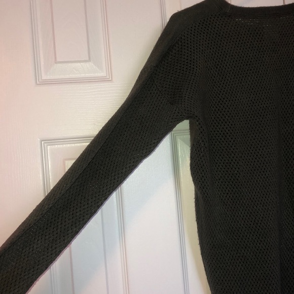 Green Sweater - Picture 3 of 4